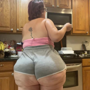 Video by hourglassleigh1 published on March 9,2023 07:45:00 - BestThots