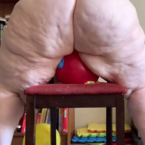 Video by hourglassleigh1 published on April 30,2023 04:27:00 - BestThots