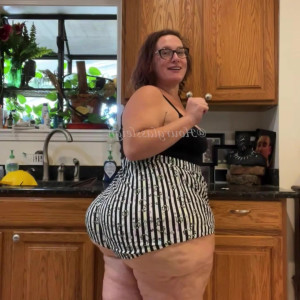 Video by hourglassleigh1 published on March 17,2023 13:06:00 - BestThots