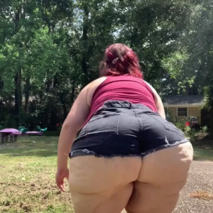 Video by hourglassleigh1 published on June 9,2023 12:42:00 - BestThots