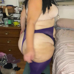 Video by hourglassleigh1 published on June 11,2023 12:20:00 - BestThots