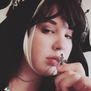 Video by peonyfelicity published on April 12,2023 01:09:00 - BestThots