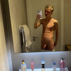 handsometroyxxlfree #4930606