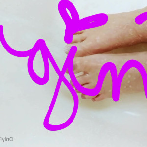 Video by freyafootlove published on April 15,2023 12:08:00 - BestThots