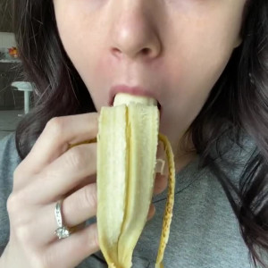 Video by theemilylynne published on March 7,2023 23:13:00 - BestThots