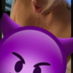 Video by bunnievip published on March 11,2023 23:43:00 - BestThots