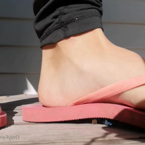 sweetfeetnzfree #3976393