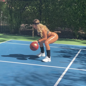 Video by abelladanger published on March 26,2023 09:55:00 - BestThots