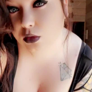 Video by bustyambz published on April 9,2023 21:25:00 - BestThots