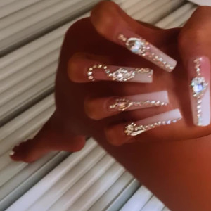 Video by misshaleylayne published on April 19,2023 06:06:00 - BestThots