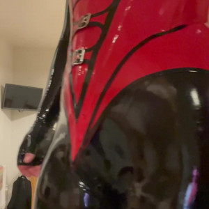 bee_the_rubber_doll #8698129