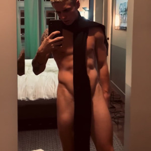 zachclayton #5671295