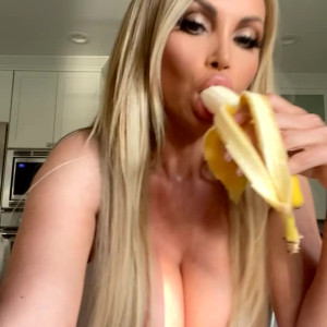Video by nikkibenz published on August 27,2023 14:51:19 - BestThots