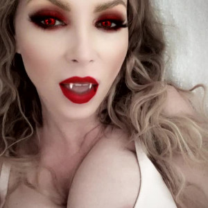 Video by nikkibenz published on August 27,2023 14:53:51 - BestThots
