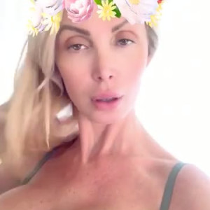 Video by nikkibenz published on May 7,2023 22:18:00 - BestThots
