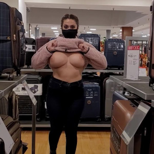 Video by xoxo_t published on March 4,2023 15:37:00 - BestThots