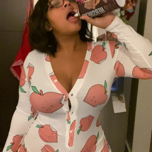 Video by eatmahkandy published on April 25,2023 21:17:00 - BestThots