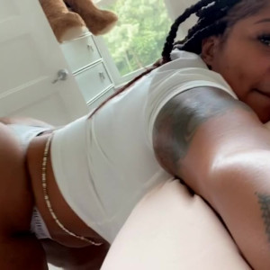 Video by eatmahkandy published on April 29,2023 03:57:00 - BestThots