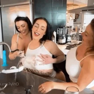 Video by italia_kash published on April 25,2023 21:15:00 - BestThots