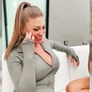 Video by italia_kash published on March 11,2023 22:29:00 - BestThots