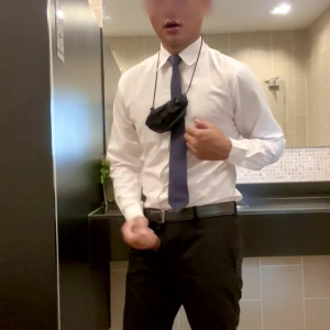 Video by bulgeslack published on August 27,2023 00:35:00 - BestThots