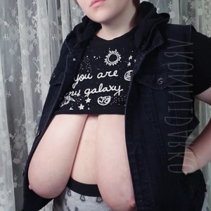 Video by vronnidarko published on May 6,2023 18:19:00 - BestThots