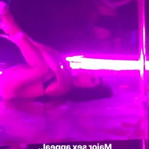 Video by ninas420life published on May 7,2023 19:31:00 - BestThots