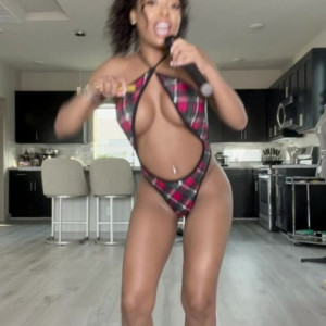 Video by ninas420life published on April 7,2023 10:58:00 - BestThots