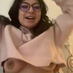 Video by camistrella published on January 3,2024 23:40:40 - BestThots