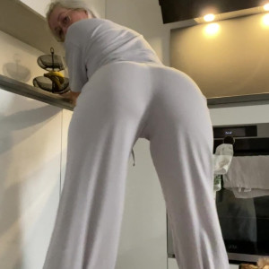 Video by suavemariaa published on March 26,2023 00:43:00 - BestThots