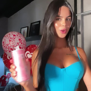 Video by estefaa published on July 14,2023 00:37:00 - BestThots