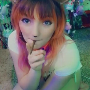 Video by stonedmoon published on June 15,2023 00:49:00 - BestThots