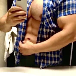 Video by sexualpecsvip published on March 2,2023 11:21:00 - BestThots