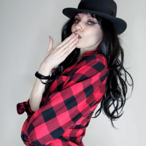 lida_bond #4335532
