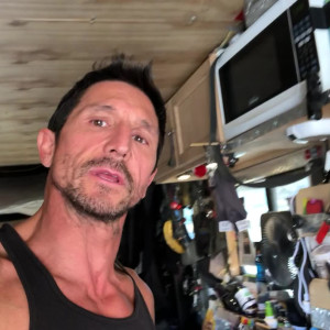 tommygunnxxx #3689149