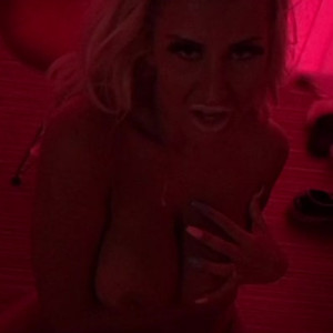 Video by xbrooklynbluex published on April 7,2023 14:11:00 - BestThots