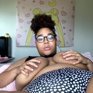 Video by kawaiikam published on August 3,2023 05:36:00 - BestThots