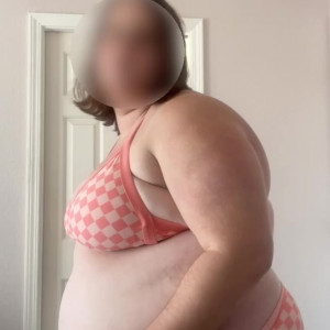Video by chunky3232goddessforfree published on January 10,2024 13:19:05 - BestThots