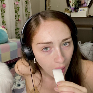 Video by chelsiexx published on May 23,2023 00:31:00 - BestThots