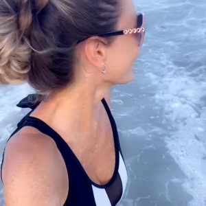 Video by the_anita_dark published on April 6,2023 09:15:00 - BestThots