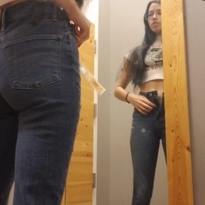 Video by alexxxcoal published on April 12,2023 02:29:00 - BestThots