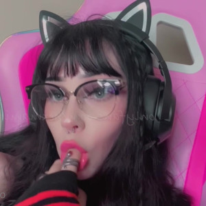 Video by hexmami published on April 27,2023 07:03:00 - BestThots