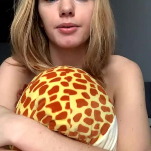 Video by cutegiraffe published on January 10,2024 13:26:16 - BestThots