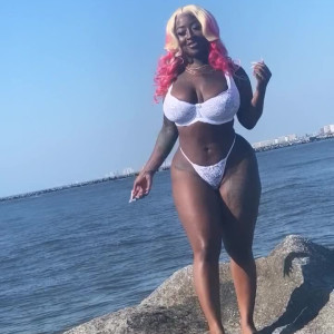 Video by barbeebandz published on May 9,2023 15:09:00 - BestThots