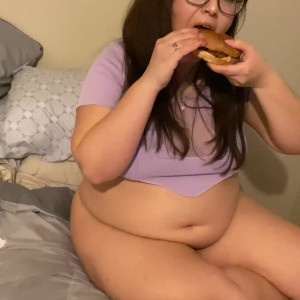 Video by fattiebaddie1 published on August 15,2023 18:52:00 - BestThots