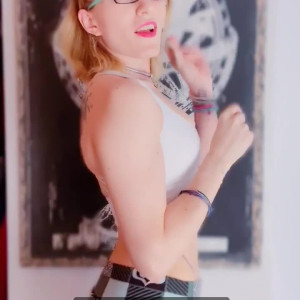 queenofkink87 #3745036