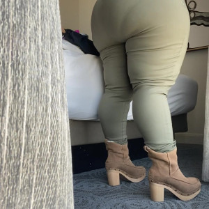 Video by pinkyxxx published on March 19,2023 22:30:00 - BestThots