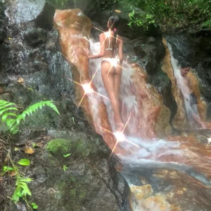 Video by dahlia_asia published on July 9,2023 04:05:00 - BestThots