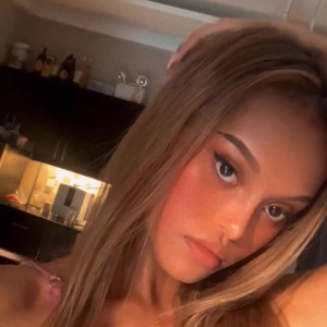 Video by dahlia_asia published on July 8,2023 19:31:00 - BestThots