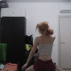 Video by xsweetieplumx published on March 13,2023 21:23:00 - BestThots